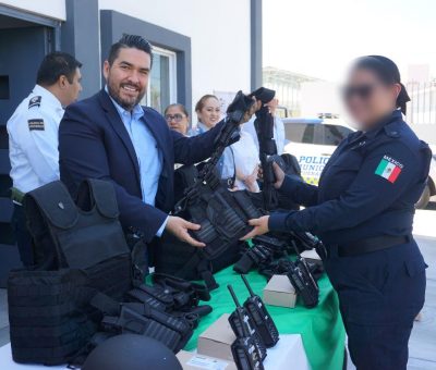 Más de 1 millón de pesos en equipamiento a Seguridad Pública de Cuerámaro