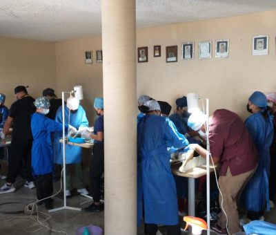 Esterilizan mascotas en Loma de la Esperanza