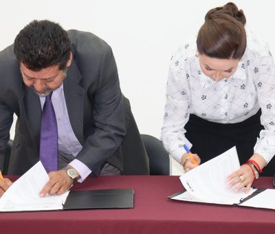 Firma INE Guanajuato y UQI convenio de colaboración para difusión y uso de la estadística electoral y estudio de participación ciudadana