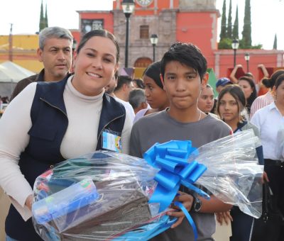 Alistan Regreso a Clases con Becas de Transporte para los Estudiantes Dobladenses