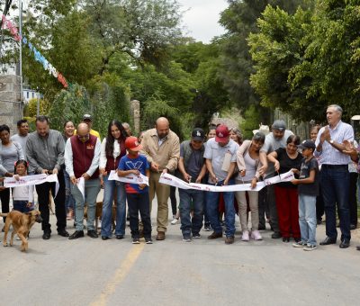 Rehabilita Carlos García Villaseñor camino que desde hace 15 años urgía asfaltarse
