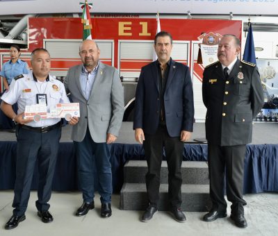 Participa Gobierno de Silao en la entrega de recursos a cuerpos de Bomberos