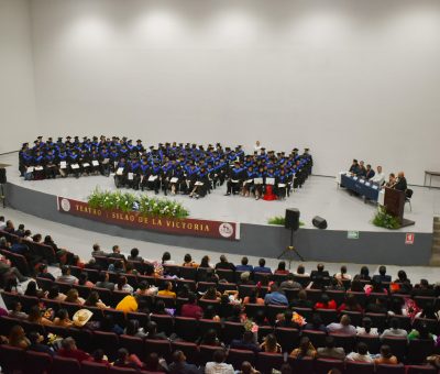 Encabeza Presidente Municipal, ceremonia de graduación de CECyTE Silao