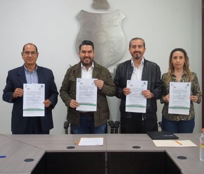 Cuerámaro firma acuerdo de becas con Universidad San Ángel