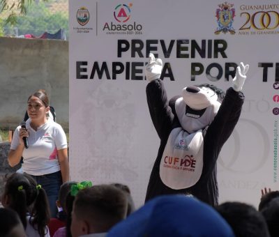 Llevan Feria de Prevención a Primaria Cuauhtémoc