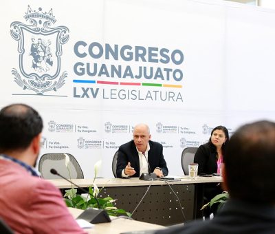 Analizan dos iniciativas del GPPAN en materia de derecho a la maternidad y lactancia a mujeres policía, y movilidad.