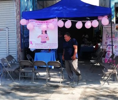 SSG lleva Feria de Salud a Romita como parte de las actividades del Día Mundial de la Lucha contra el Cáncer de Mama