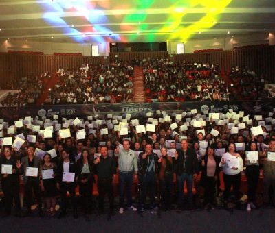 Mil jóvenes refrendan su compromiso con Guanajuato
