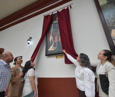 Joven talento silaoense devela importantes pinturas en Presidencia Municipal