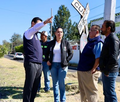 Supervisan obras en cruces ferroviarios