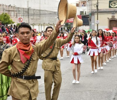 Invitan a desfile de la Revolución Mexicana en Irapuato