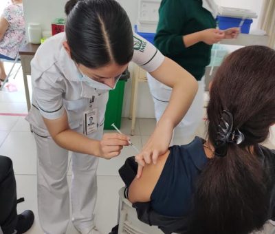 Continúa IMSS Guanajuato campaña de vacunación contra VPH para niñas de 11, 12 y 13 años