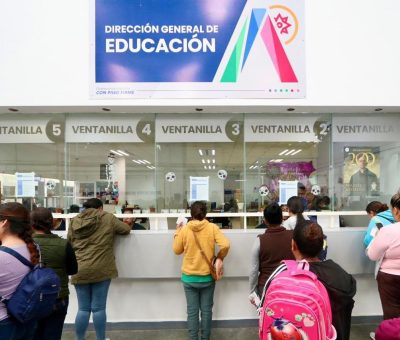 Apoyan a estudiantes y sus familias con becas municipales