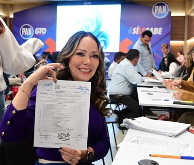 Se registra Samantha Smith como precandidata del PAN a la Presidencia Municipal de Guanajuato Capital