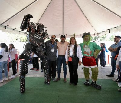 Lienzo Charro “Pancho Villa” se vistió de México en honor a los migrantes