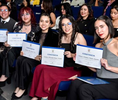 Celebran 37 profesionistas de Psicología culminación de estudios de Licenciatura