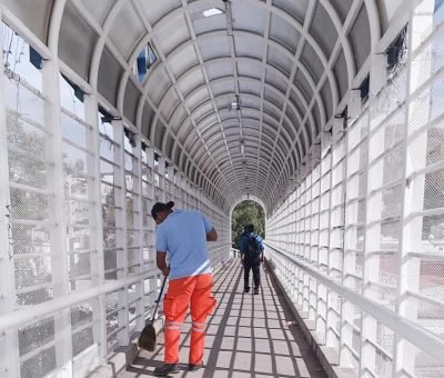 Realizan trabajos de limpieza en áreas aledañas a puente peatonal del Euquerio Guerrero