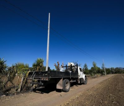 Supervisa Presidente Municipal obra de electrificación en la comunidad de Providencia de Nápoles