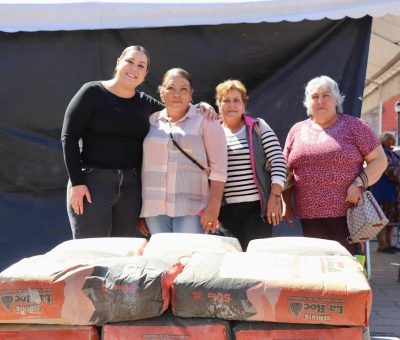 Entregan más de 445 toneladas de cemento para las familias en Manuel Doblado