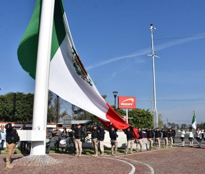 En Abasolo, honran a nuestro Lábaro Patrio