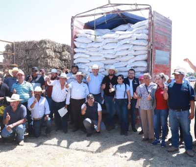 Entregan apoyos ganaderos y apícolas en Pénjamo