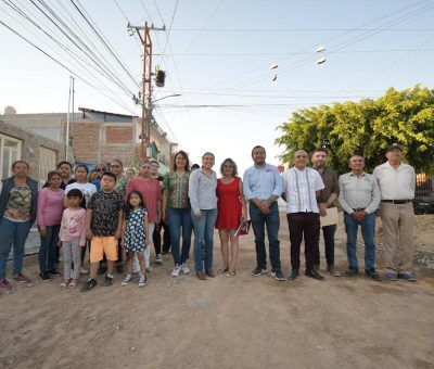 Impactamos en la vida de la gente con obra de pavimentación en fraccionamiento Las Cruces