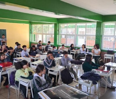 Continua sensibilización en seguridad vial y prevención de accidentes en escuelas de Cuerámaro
