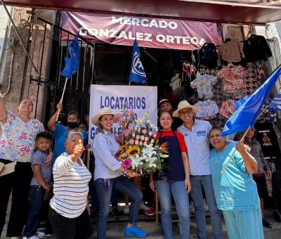 Viven gran festejo azul en el centro de Silao; comparte Melanie sus propuestas con el comercio 