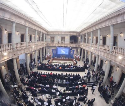 Sesiona Comisión Estatal de Celebraciones por los 200 Años de Guanajuato como Entidad Federativa Libre y Soberana