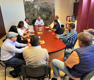 Reunión de trabajo para establecer estrategias para la prevención de incendios forestales