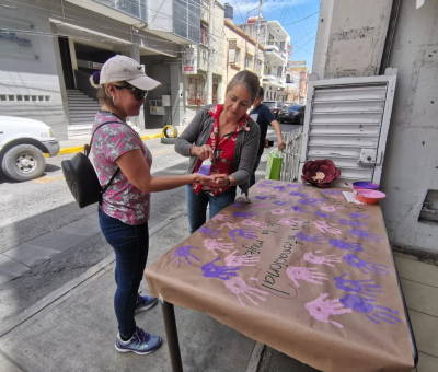 Dirección de Bibliotecas Públicas realizó actividad para concientizar la importancia de la mujer en la sociedad