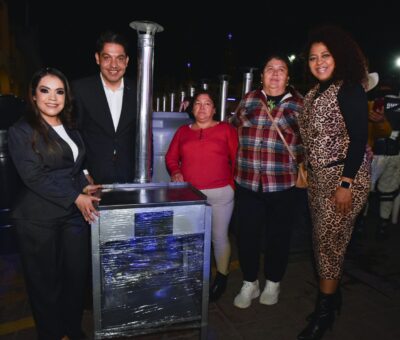 DIF Salvatierra entregó tinacos y estufas ecológicas,
