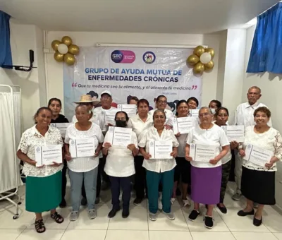 SSG  acreditó con Excelencia a una agrupación de 20 pacientes jaralenses