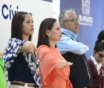 Impulsan el futuro de estudiantes a través de «Con Paso Firme por la Educación»
