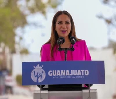 Entrega Gobierno de la Gente Tianguis La Plaquita, Apoyos Mi Tienda al 100 y Mi Plaza