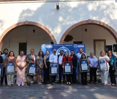 Purísima del Rincón manifiesta su orgullo por los docentes