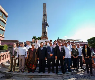 CONMEMORAN 272 ANIVERSARIO DEL NATALICIO DE MIGUEL HIDALGO