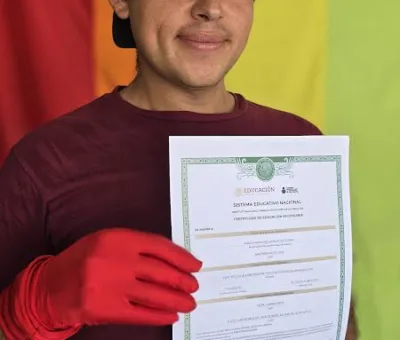 Mario, el vulcanizador que baila bajo la lluvia