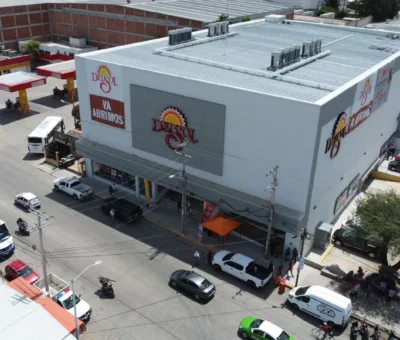 Inaugura Melanie la tienda Del Sol en Silao