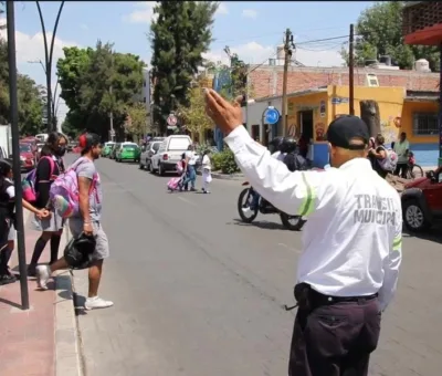 SSCM IRAPUATO EXHORTA A MADRES Y PADRES DE FAMILIA A TOMAR PRECAUCIONES DURANTE EL REGRESO A CLASES