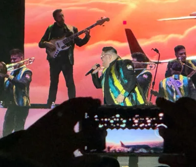 Arrasa Pequeños Musical en la Feria de Silao con lleno más allá de lo total