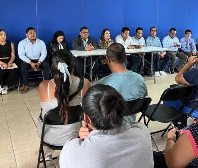 Villagrán informa de acuerdo con vecinos del Fraccionamiento El Rehilete