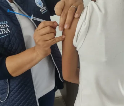 SSG mantiene campaña de vacunación contra el Virus del Papiloma en niñas y niños salmantinos.
