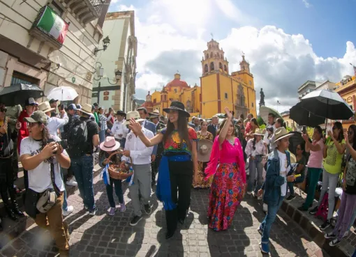 Renueva Gobernadora el Fuego Simbólico de la Libertad en la Alhóndiga