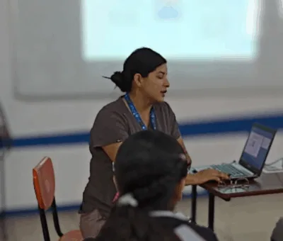 SSG lleva educación sexual a Valtierrilla Salamanca