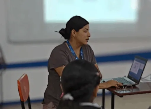 SSG lleva educación sexual a Valtierrilla Salamanca