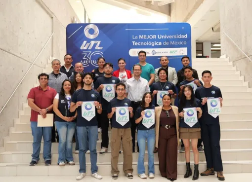 Universidad Tecnológica de León abandera a estudiantes que realizaran proyectos académicos en Reino Unido, España y Colombia