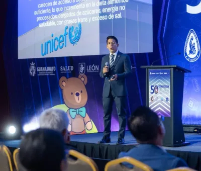Llama Juan Carlos Montesinos a unir esfuerzos contra  la obesidad infantil en Congreso Nacional de Pediatría