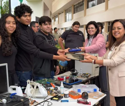 Entrega PAOT nombramiento a 70 guardias ambientales de la Universidad Politécnica de Pénjamo