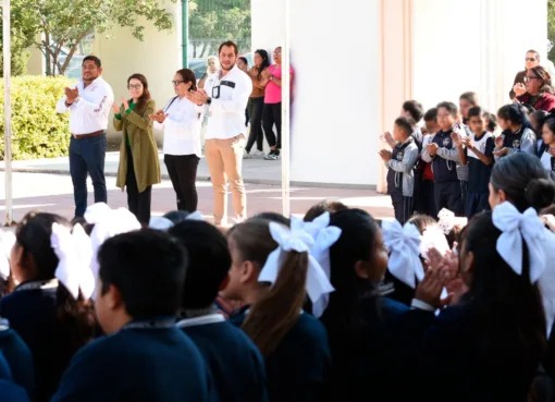 Cinthia Teniente asistió a la Escuela Primaria Gabriela Mistral,